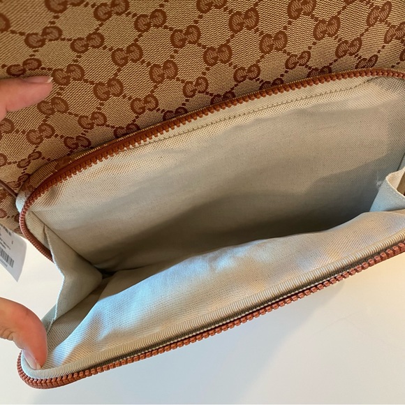 Gucci Backpack with NY Yankees patch - Picture 8 of 15